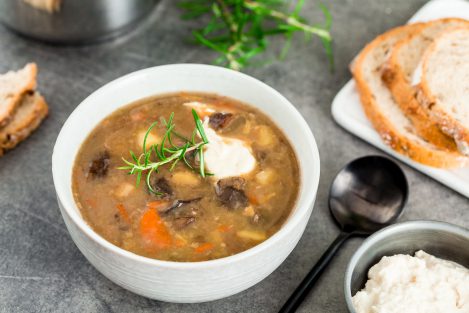 zupa grzybowa z chrzanem