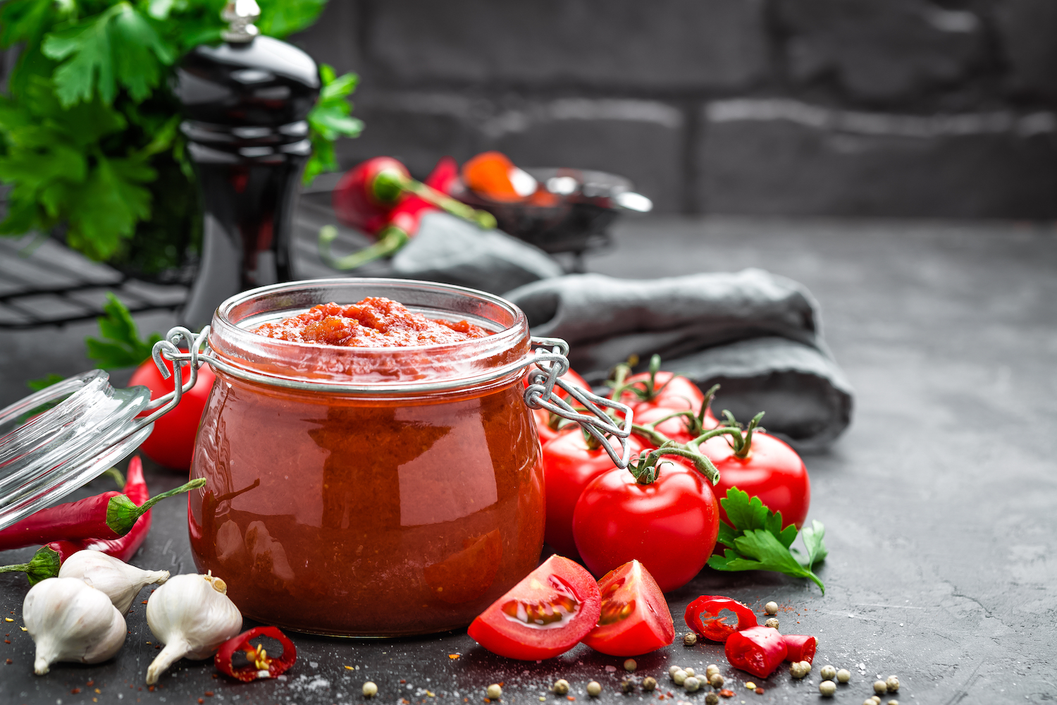 6 pomysłów na przetwory z pomidora